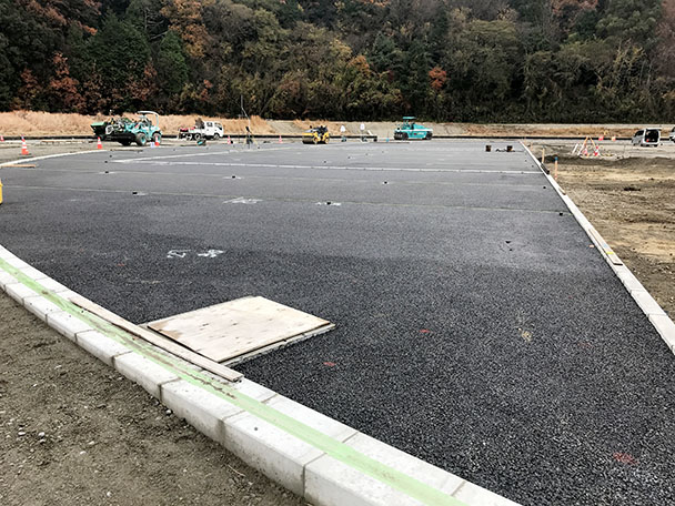 陸上競技場第四コーナ付近の建設状況です。